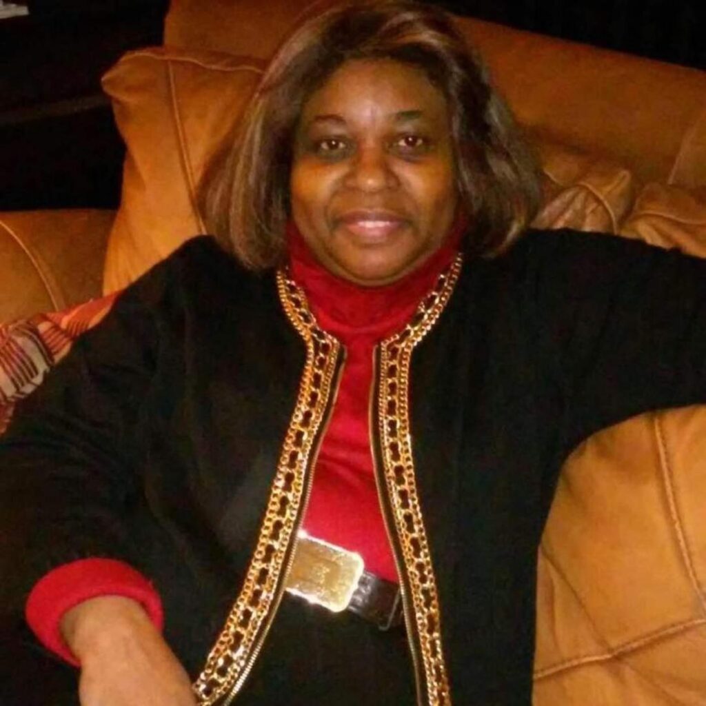 Mrs Moira Omoigui
